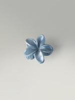 Coastal Petal Claw