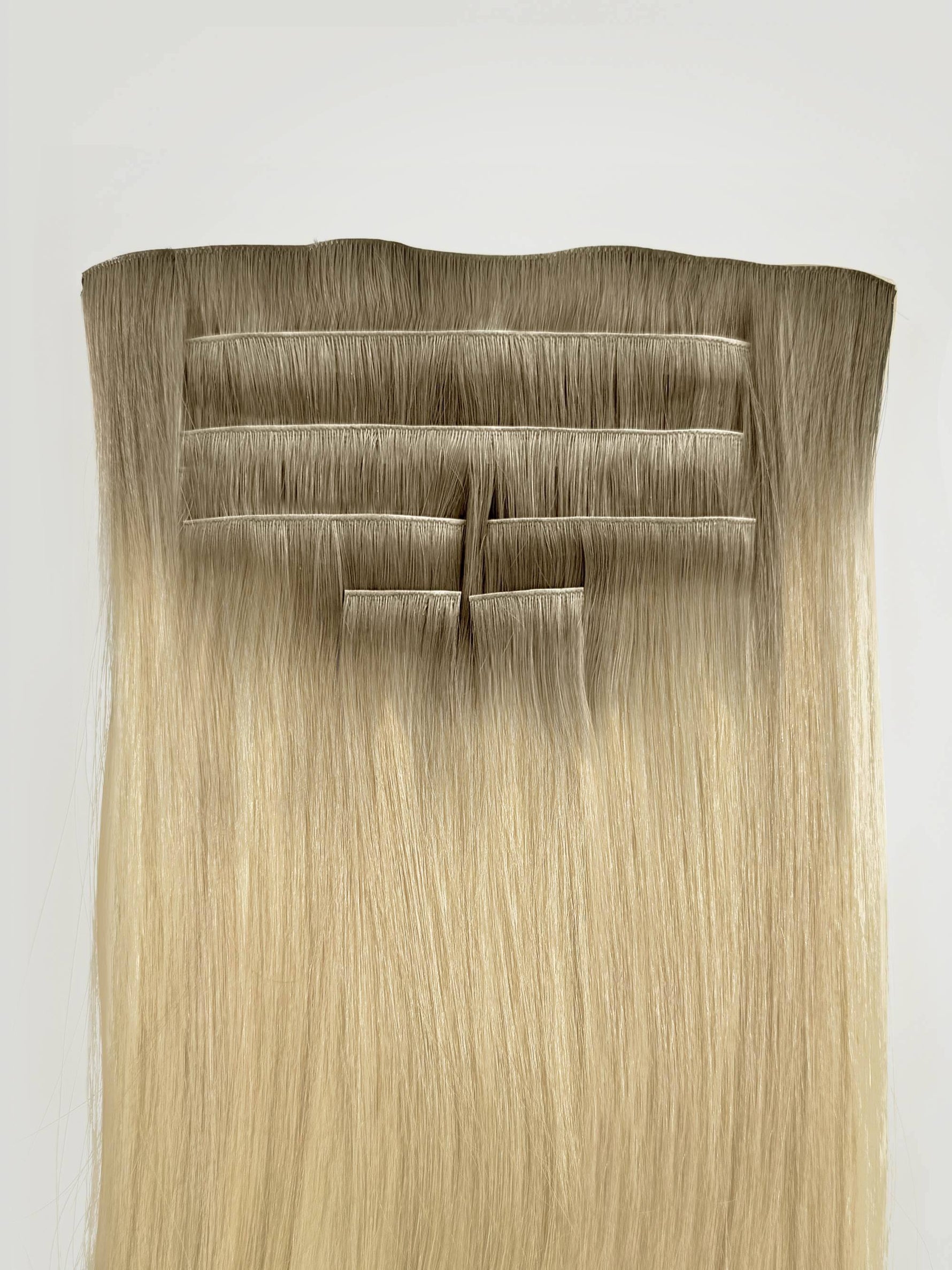 Rooted_Champagne_Blonde